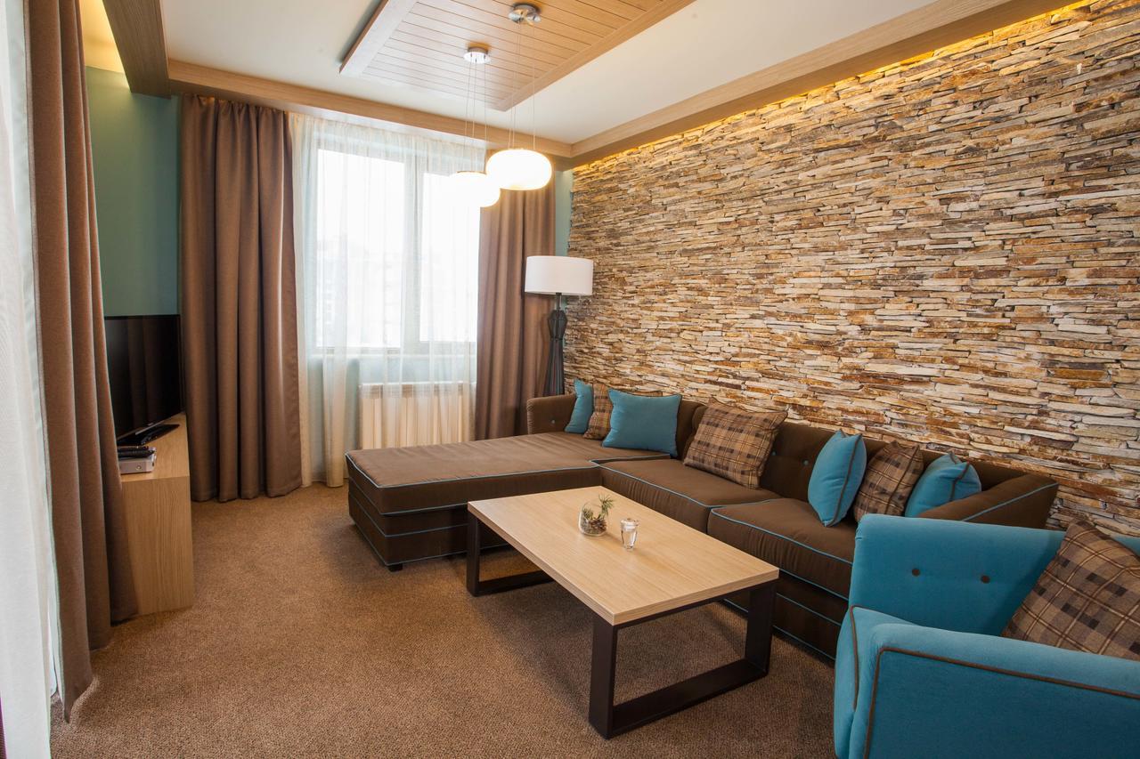Amira Boutique Hotel Bansko Eksteriør billede A living room in a hotel