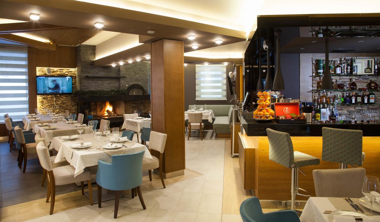 Amira Boutique Hotel Bansko Eksteriør billede Restaurant in Athens