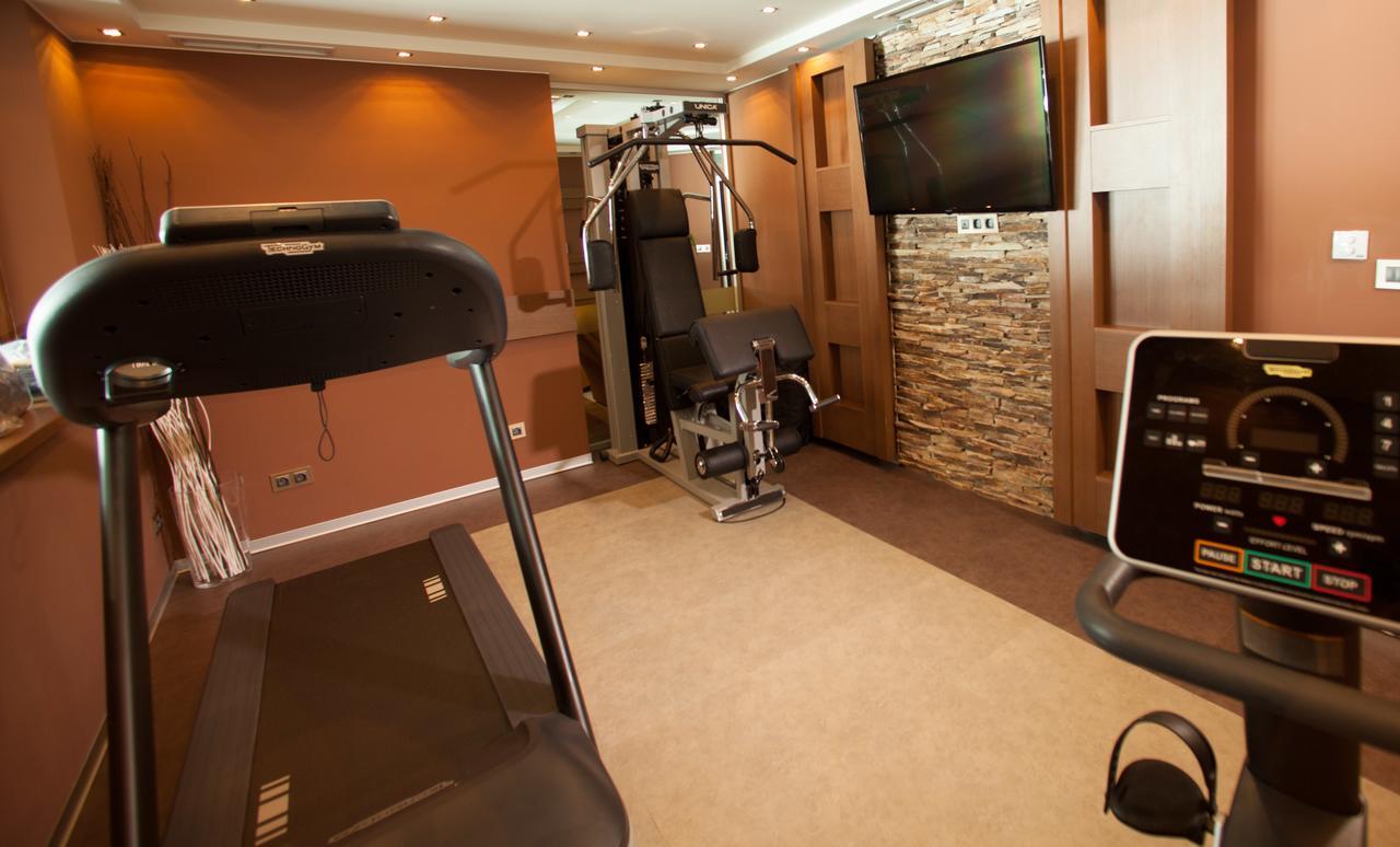 Amira Boutique Hotel Bansko Eksteriør billede A home gym